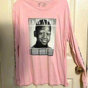 This is a limited edition Bleacher Report shirt.